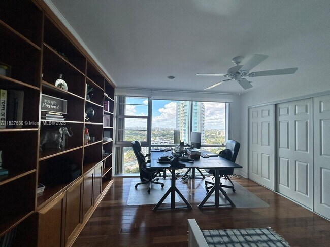 Building Photo - 2451 Brickell Ave