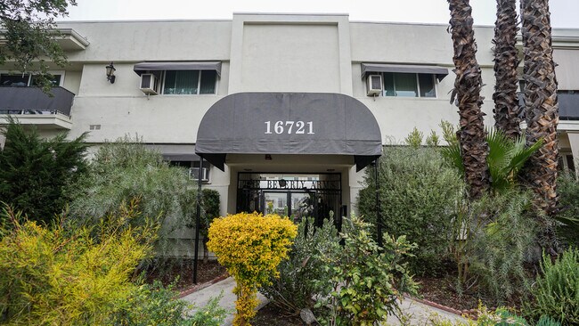 Building Photo - 16721 Sherman Way