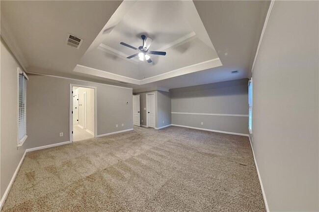 Building Photo - 3174 Vickery Dr NE