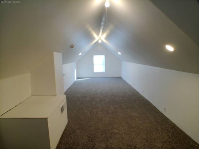 Building Photo - Cozy 3 bedrooms and 1 bath with vanity off S Crystal Ave in sought area off W 23rd St Independenc...