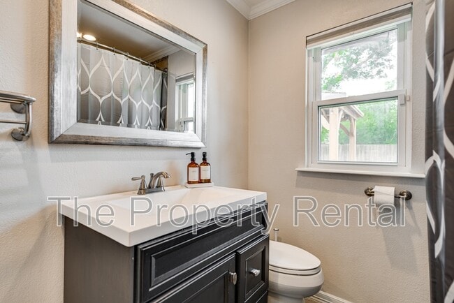 Building Photo - 1603 Mc Clintic St