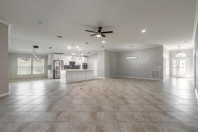 Building Photo - 68 Auberry Dr