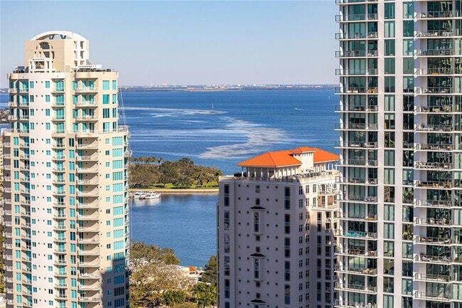 Building Photo - 275 1st Ave S