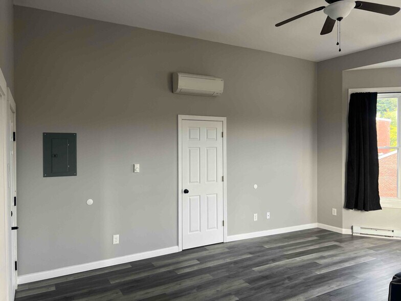 Building Photo - 2Main Street