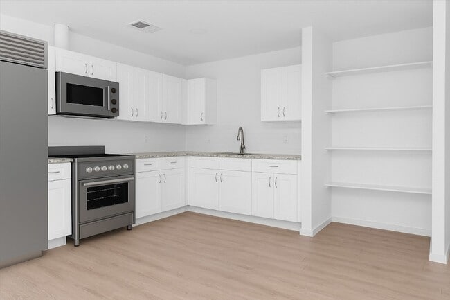 Building Photo - 16016 Green Manor Dr