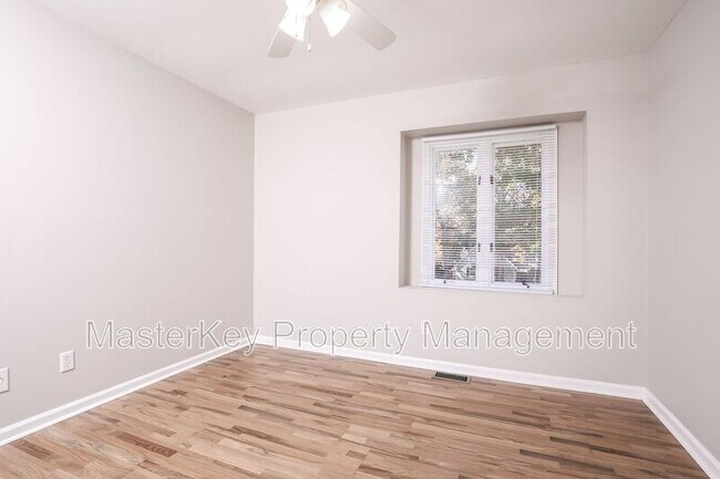 Building Photo - 4017 Grimstead Ln