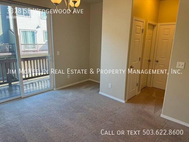 Building Photo - 3378 SE Wedgewood Ave