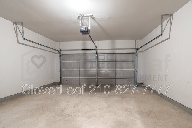 Building Photo - 9510 Fls Cyn Blvd
