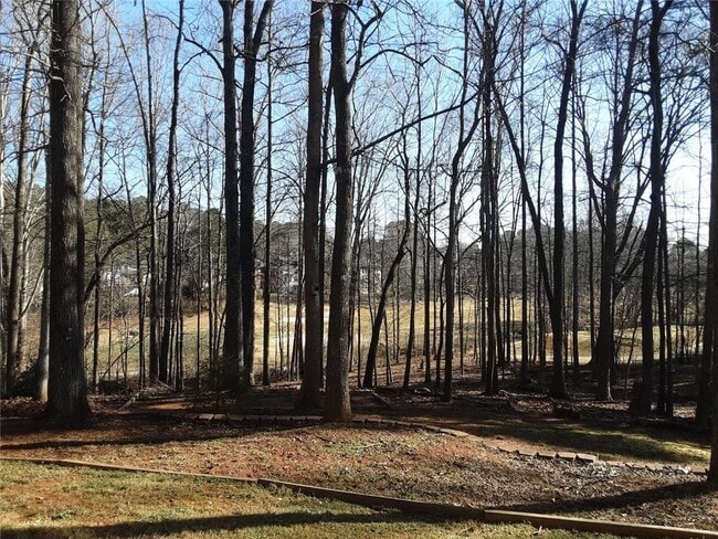 Building Photo - 3885 Waterford Dr