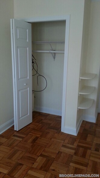 Building Photo - 115 Gerry Rd