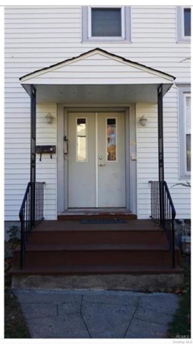 Building Photo - 26 Washington St