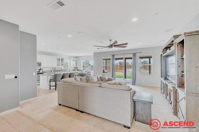 Building Photo - Gorgeous 3-bedroom home in Southwest Bakersfield