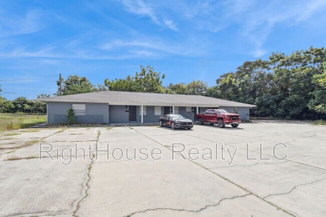 Primary Photo - 907 Center Ave
