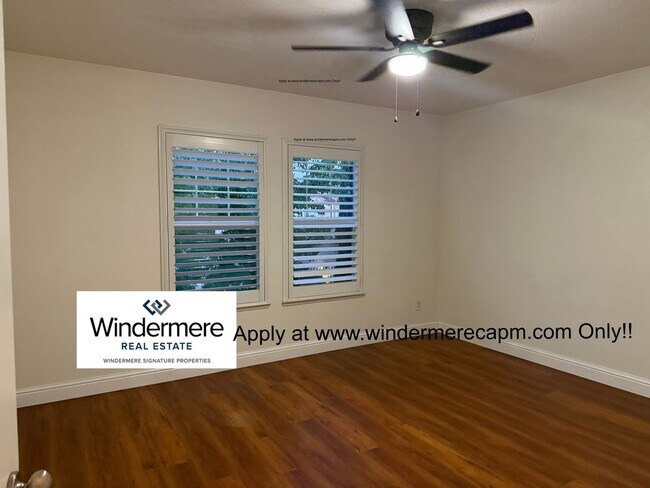 Building Photo - Hampton Village Beauty, A Very Desired Floor Plan!