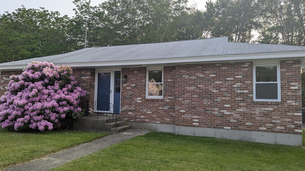 Building Photo - 250 Lovering St