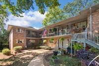 Building Photo - Saint Charles