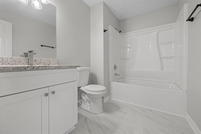 Building Photo - 425 Orchard Dr