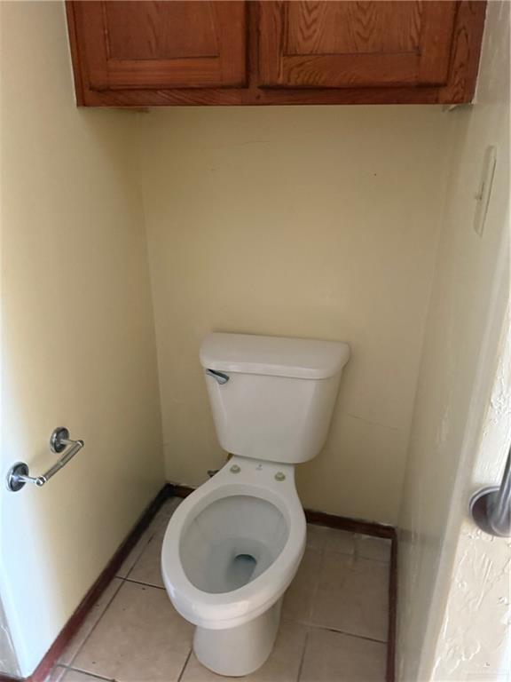 Building Photo - 18 Circle Dr