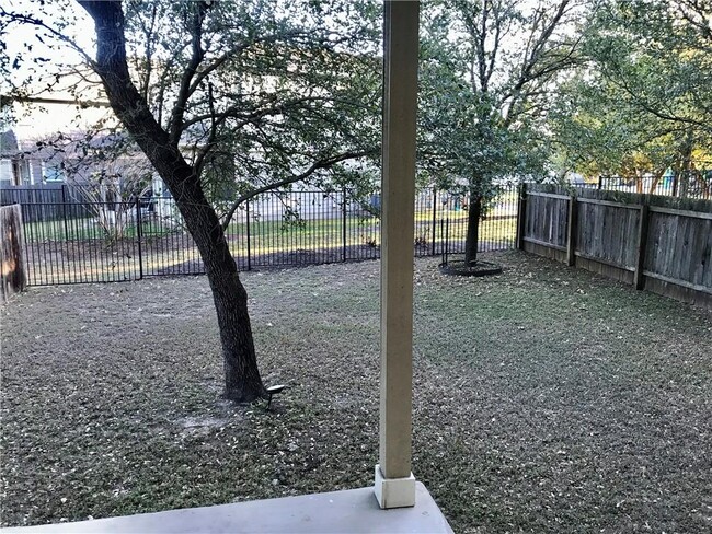 Building Photo - 13609 Pine Warbler Dr