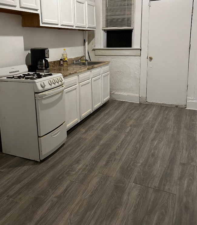 Building Photo - 1806 N Bentalou St