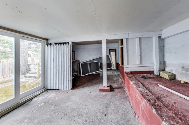 Building Photo - 30 Hillside Ave