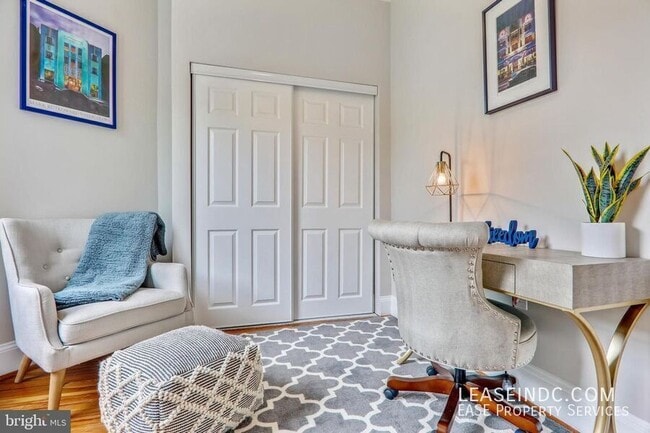 Building Photo - 766 Harvard St NW