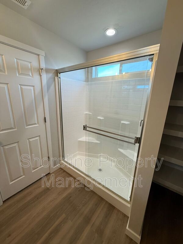 Building Photo - 1870 W Unforgettable St