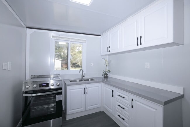 Building Photo - 22411 Main Blvd