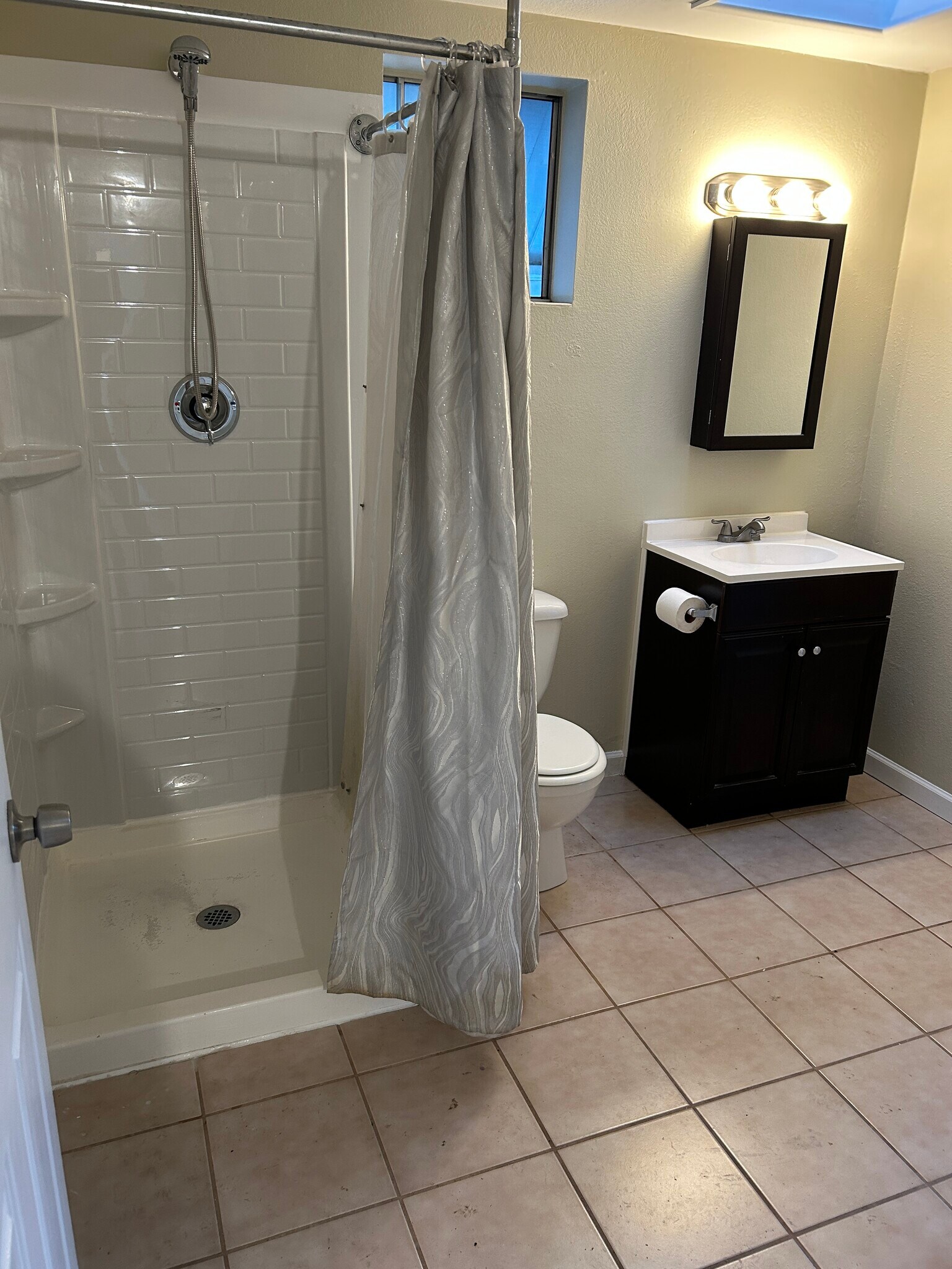 bathroom - 5400 W Calle Cayeus