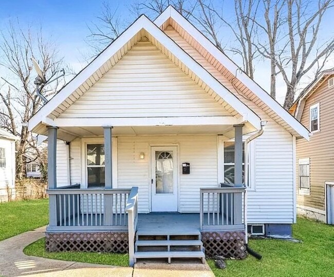 Building Photo - 5470 Hamilton Ave