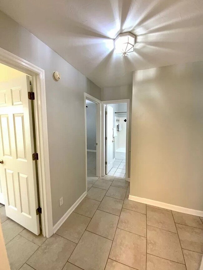 Building Photo - Lakeside Subdivision