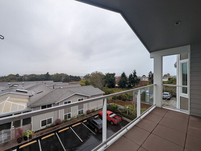 Building Photo - 2bd/2ba Edmonds Condo