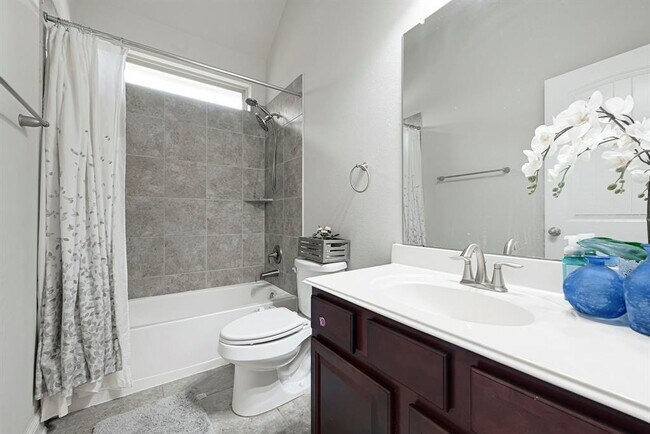 Building Photo - 8126 Lockridge Terrace Ln