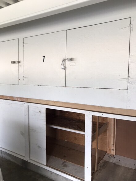 Building Photo - 2119 Via Puerta