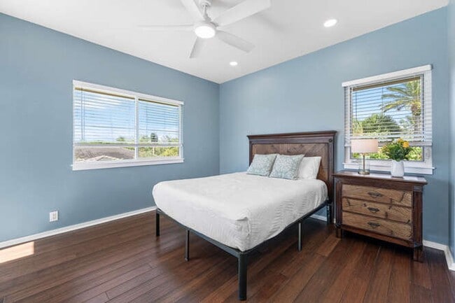 Building Photo - Beautiful Home in Gated Community