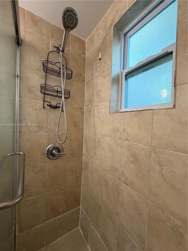 Building Photo - 7928 Harding Ave