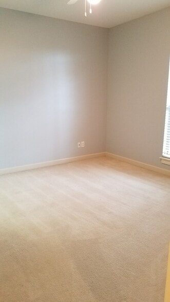 Second bedroom - 5000 Park Ave