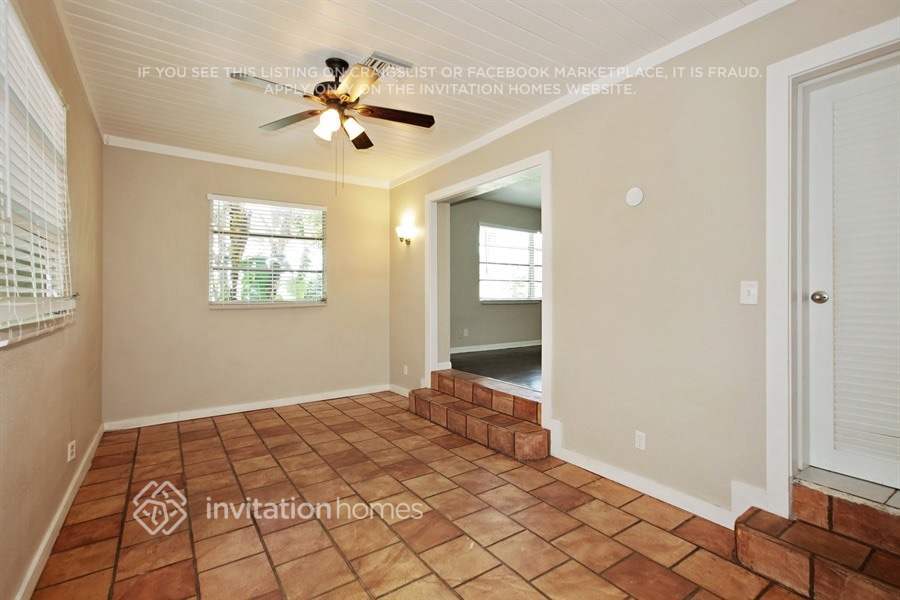 Building Photo - 108 NE 22nd St