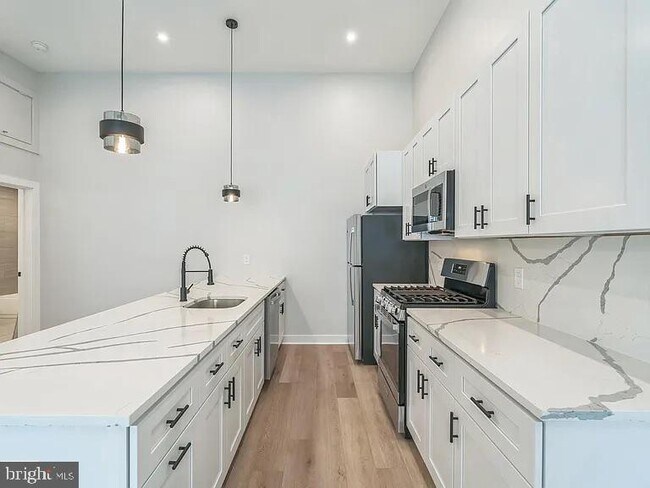 Building Photo - 1243 N 26th St