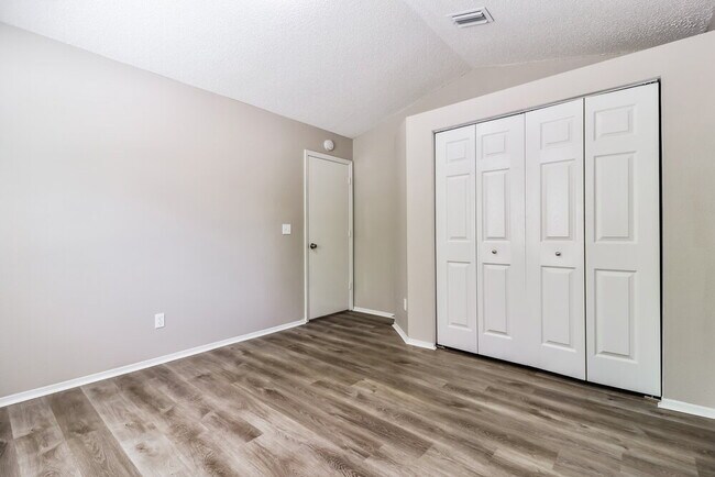 Building Photo - 5109 Corvette Dr