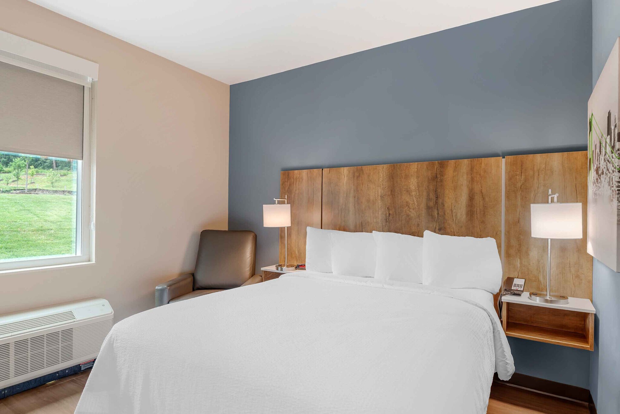Building Photo - Furnished Studio-Charlottesville