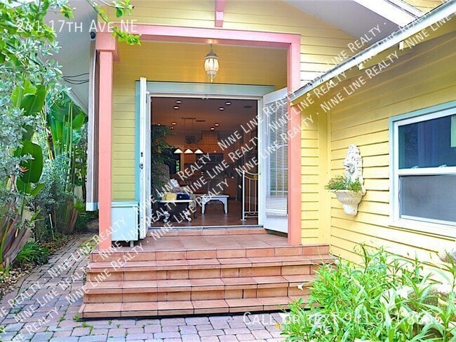 Building Photo - 241 17th Ave NE