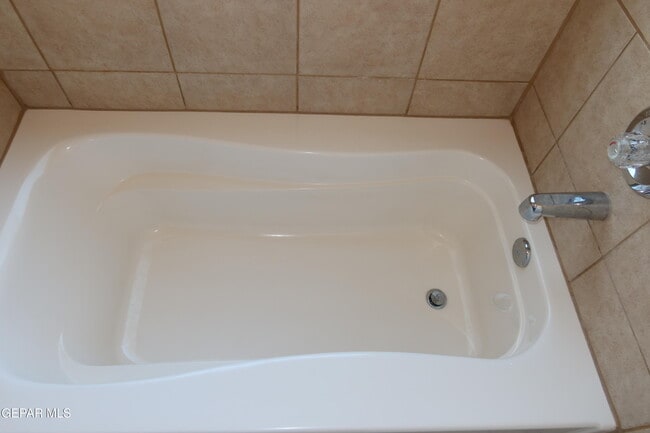 Building Photo - 14217 Otter Point Ct