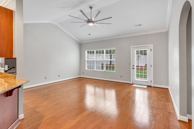 Building Photo - 1692 Preston Woods Dr