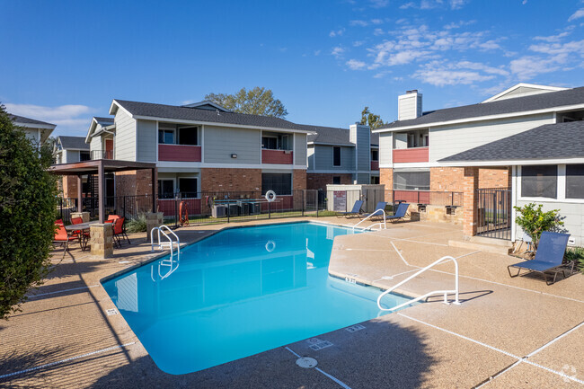 Building Photo - Arbor Trails Apartment Homes