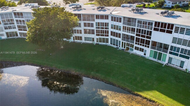 Building Photo - 1018 Durham A