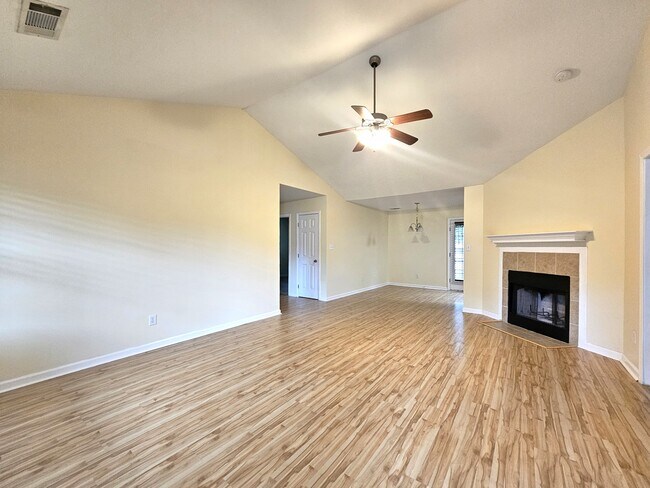 Building Photo - 206 Corley Cir