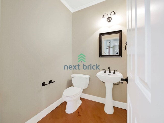 Building Photo - 4 Bed 2.5 Bath Single Family for Rent!