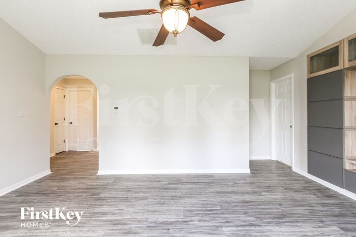 Building Photo - 6943 Bosk Ct