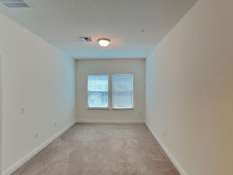 Building Photo - 8326 Bryce Canyon Ave